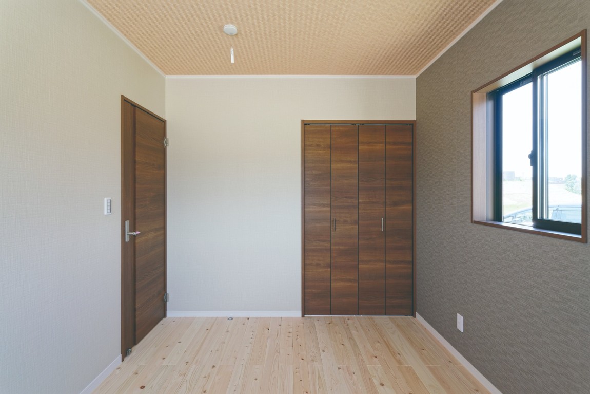 この部屋も、ひのき。