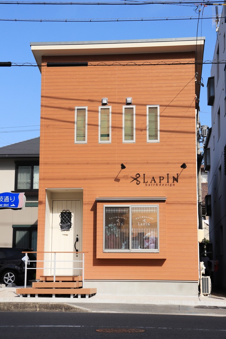 こんな素敵な外観になりました。