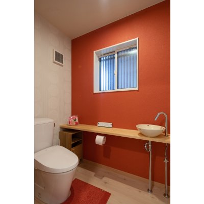 トイレのクロス、素敵じゃないですか？