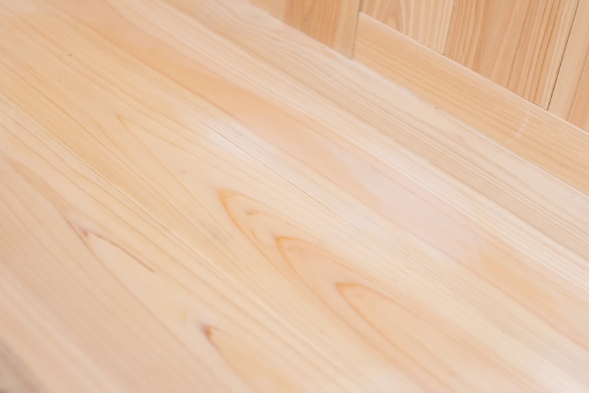 すっかりキレイな床に！