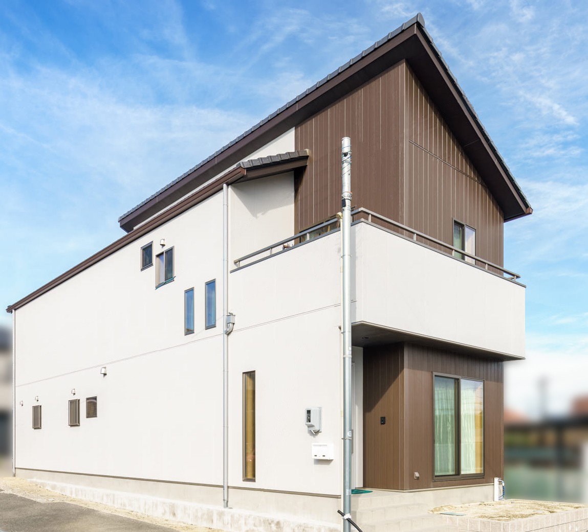 元気で明るい声が響き渡る自然素材の家