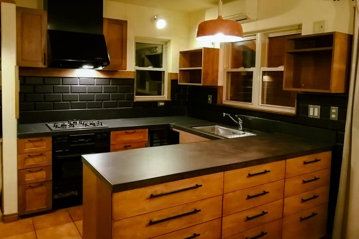 お料理教室のキッチンをセミオーダー