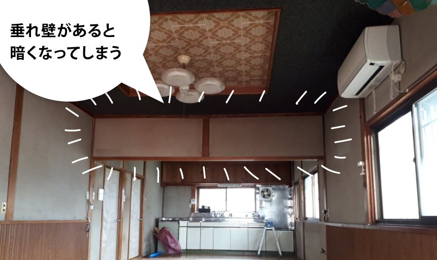 リフォーム前：暗めの天井